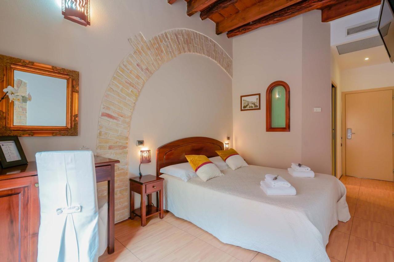 Sa Domu Cheta Hotel Каляри Екстериор снимка