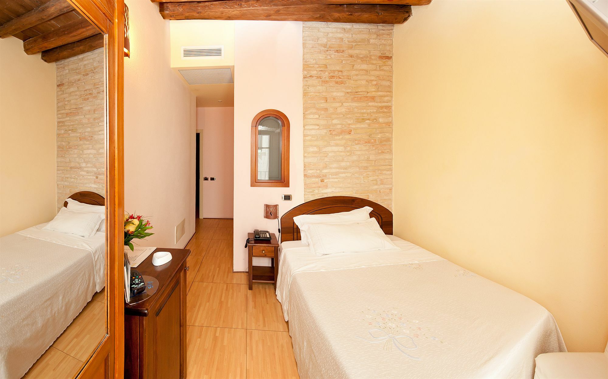 Sa Domu Cheta Hotel Каляри Екстериор снимка